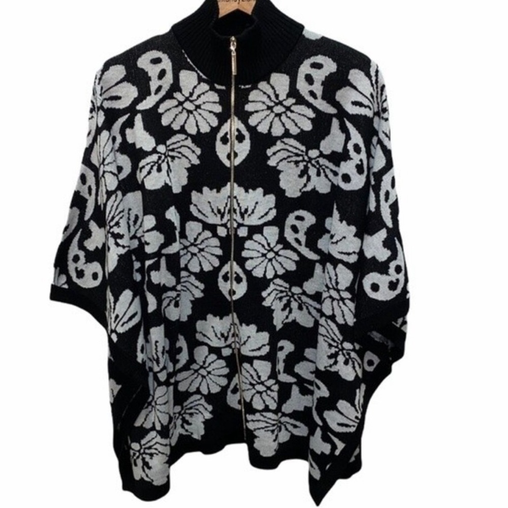 BLACK RIVET Women's Floral Poncho